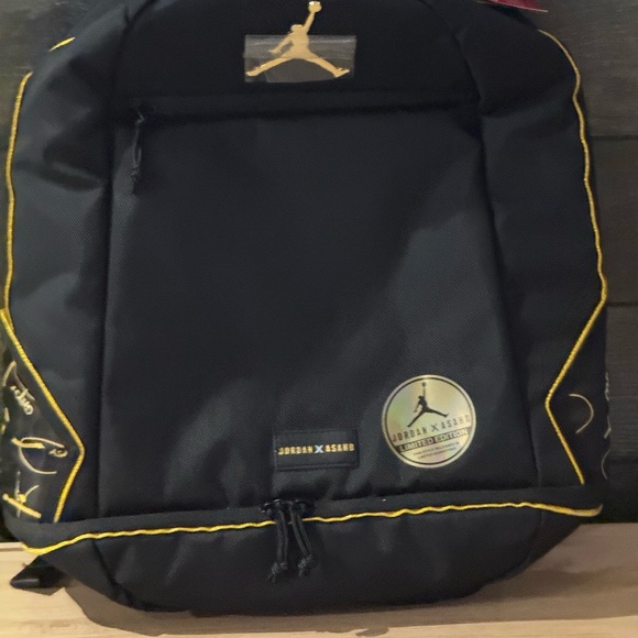 Jordan Men's Backpack in Black with Yellow Accents